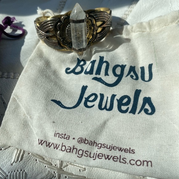 BAHGSU Jewels quartz crystal cuff - Picture 6 of 7